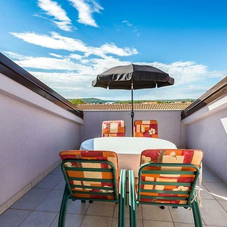 Apartmani Diana Medulin Kültér fotó