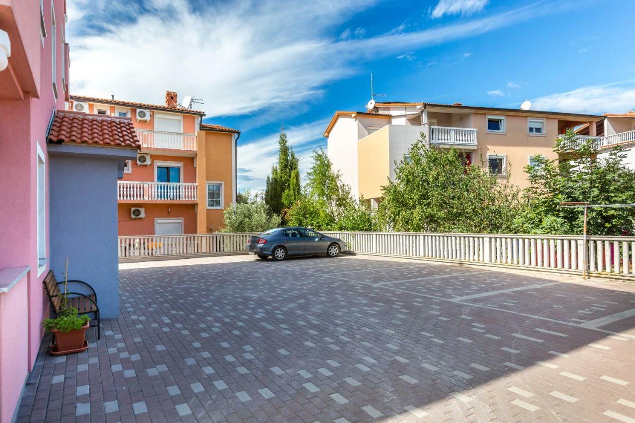 Apartmani Diana Medulin Kültér fotó