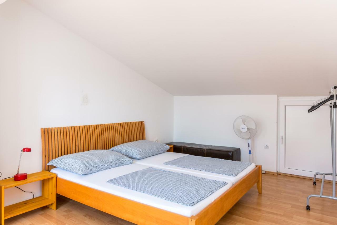 Apartmani Diana Medulin Kültér fotó