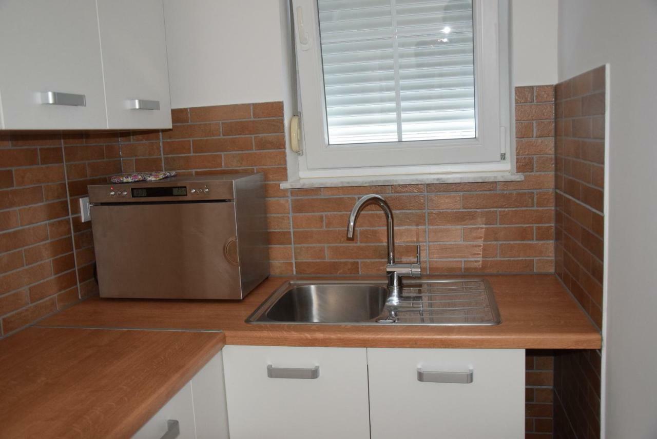 Apartmani Diana Medulin Kültér fotó