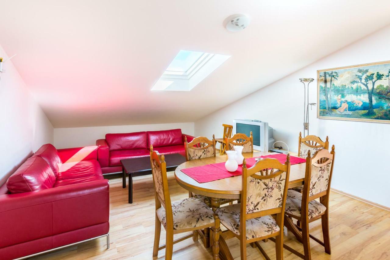 Apartmani Diana Medulin Kültér fotó