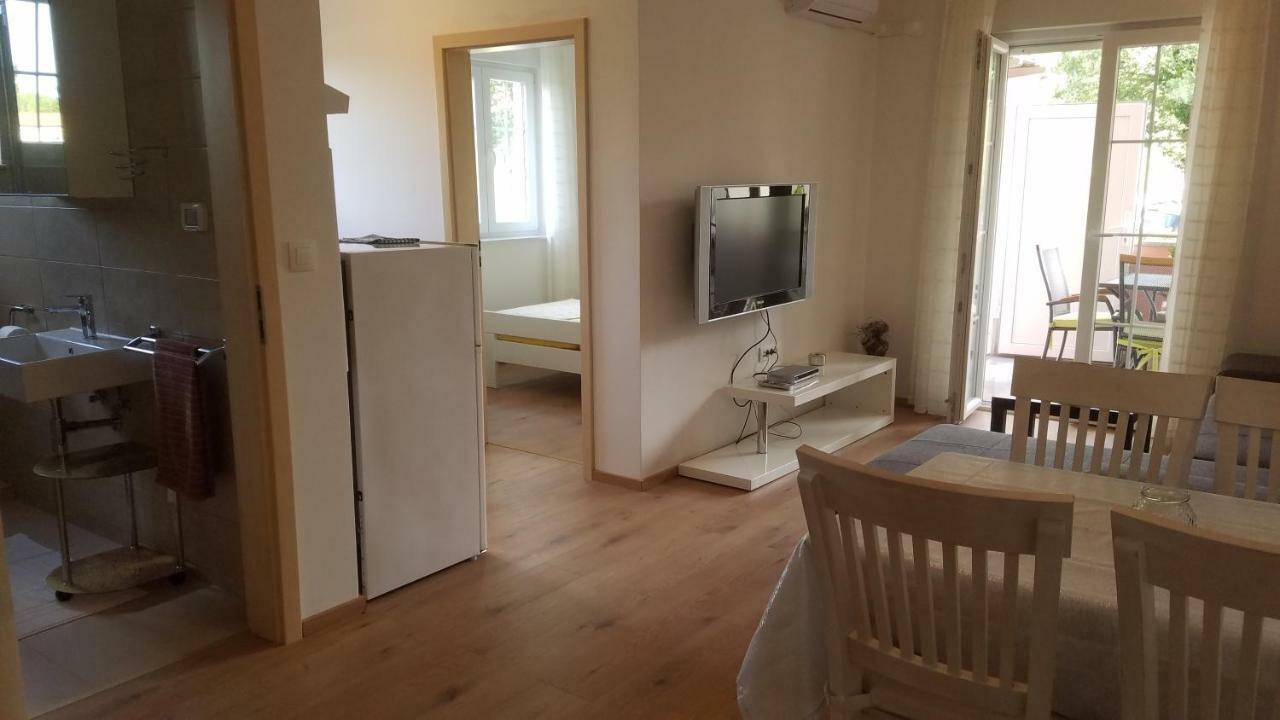 Apartmani Diana Medulin Kültér fotó